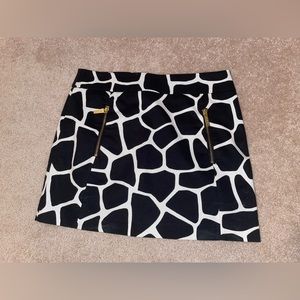 Micheal Kors Black & White Giraffe Print Mini Skirt